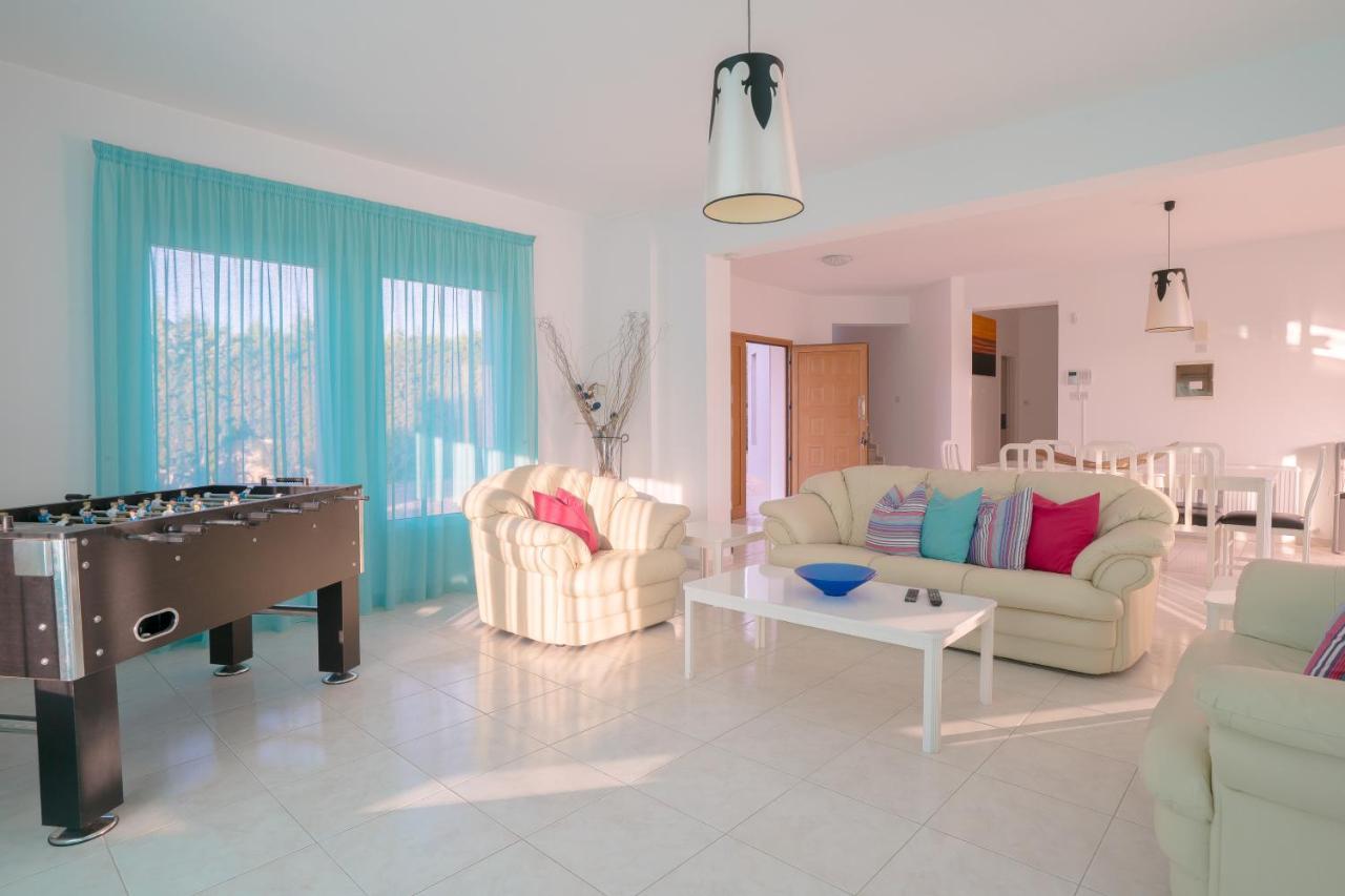 Bella Katerina By Prestige Bookings Coral Bay Buitenkant foto